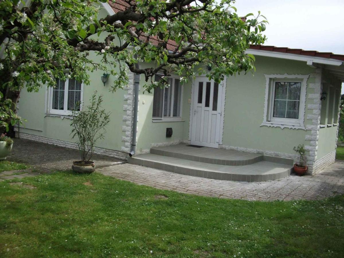 Holiday Home Balatonlelle/Balaton 19117 Экстерьер фото